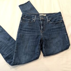 Levi's 311 Shaping Skinny jeans size 28